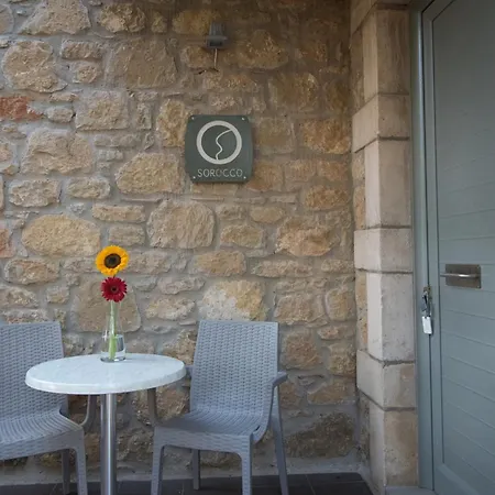 Daire Villavia - Sorocco & Ostria Retreats With Pool Access