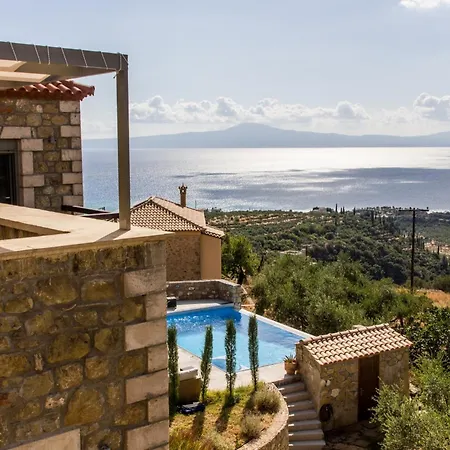 Villavia - Sorocco & Ostria Retreats With Pool Access * Megali Mantineia